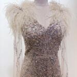 香檳羽毛肩袖滿鑽禮服