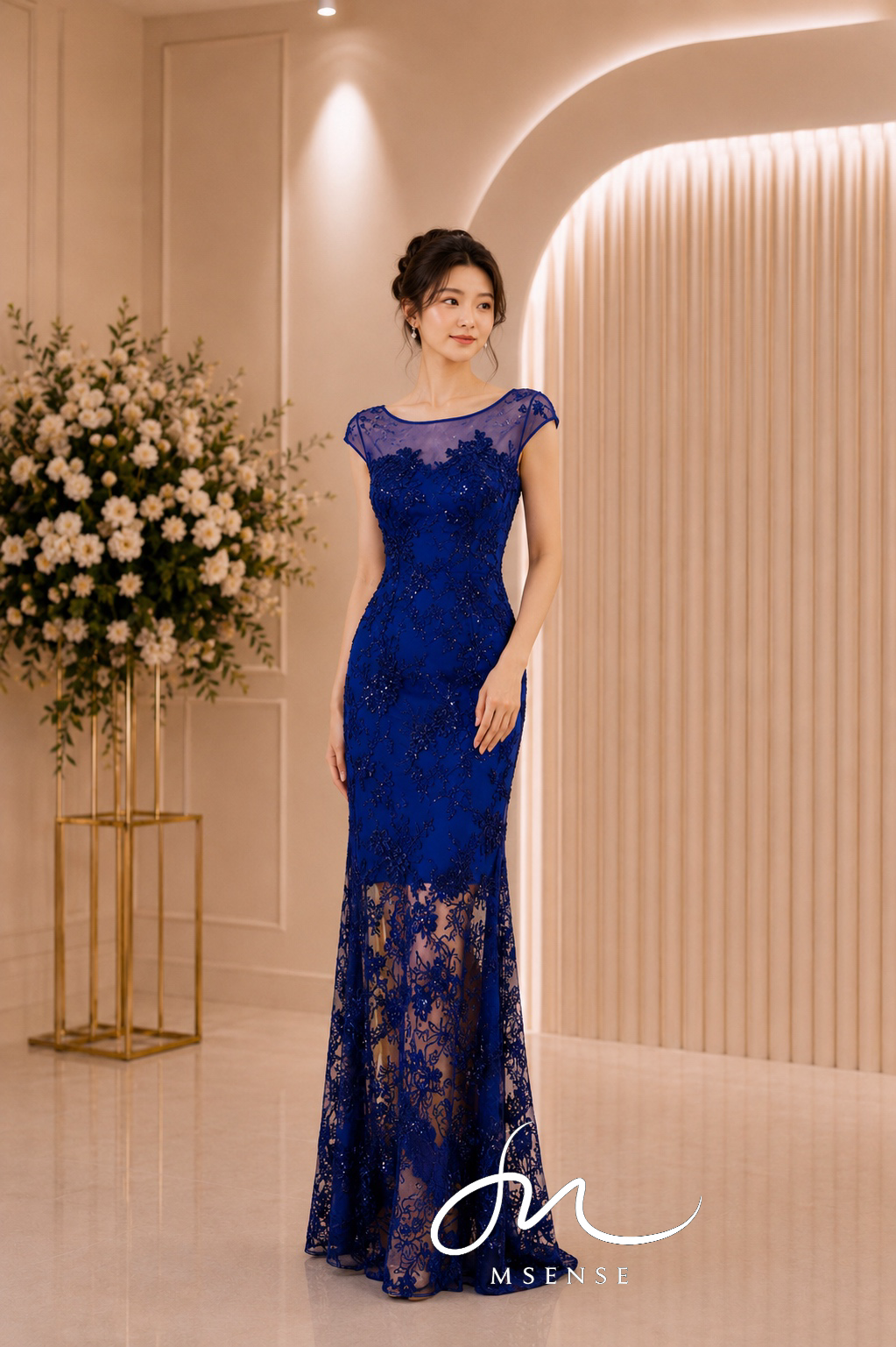 藏藍刺繡花鏤空蕾絲裙禮服 藏藍刺繡花鏤空蕾絲裙禮服