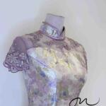 粉白銀光花卉刺繡旗袍禮服