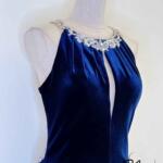 藏藍圓領鑽鍊胸前挖空絲絨禮服