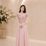 粉膚花瓣流線緞面A字裙禮服