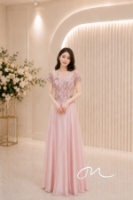 粉膚花瓣流線緞面A字裙禮服