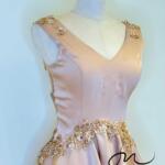 奶茶金荷葉邊立體花絲緞禮服