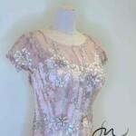 粉膚花瓣流線緞面A字裙禮服